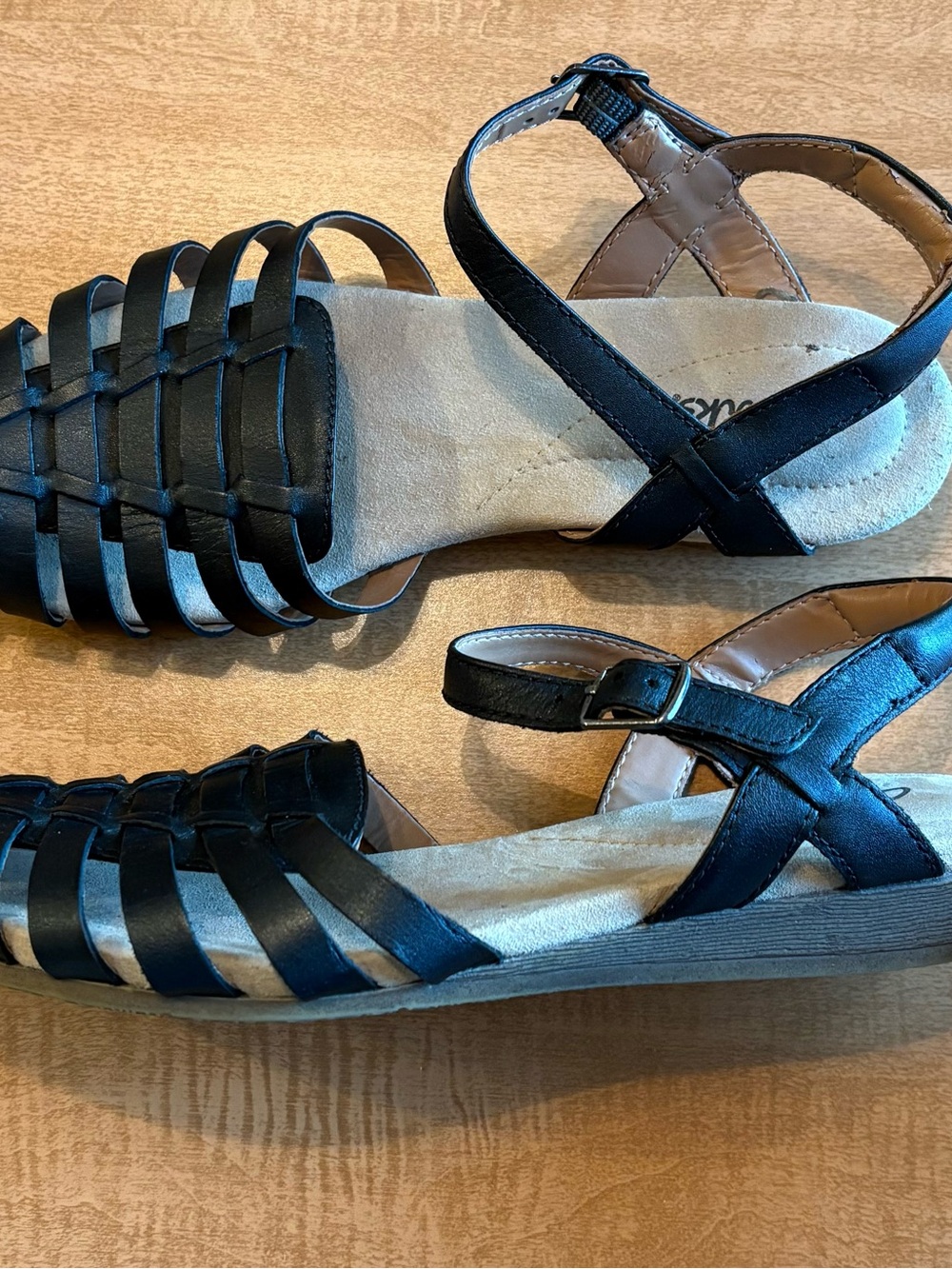 Clarks Women's Jaina Woven Strappy Sandals - Picture 2 of 9